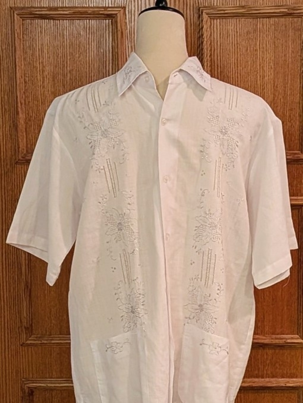 1970's Vintage Men's White Embroidered Cabana Shirt M